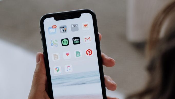 pexels-cottonbro-5077063