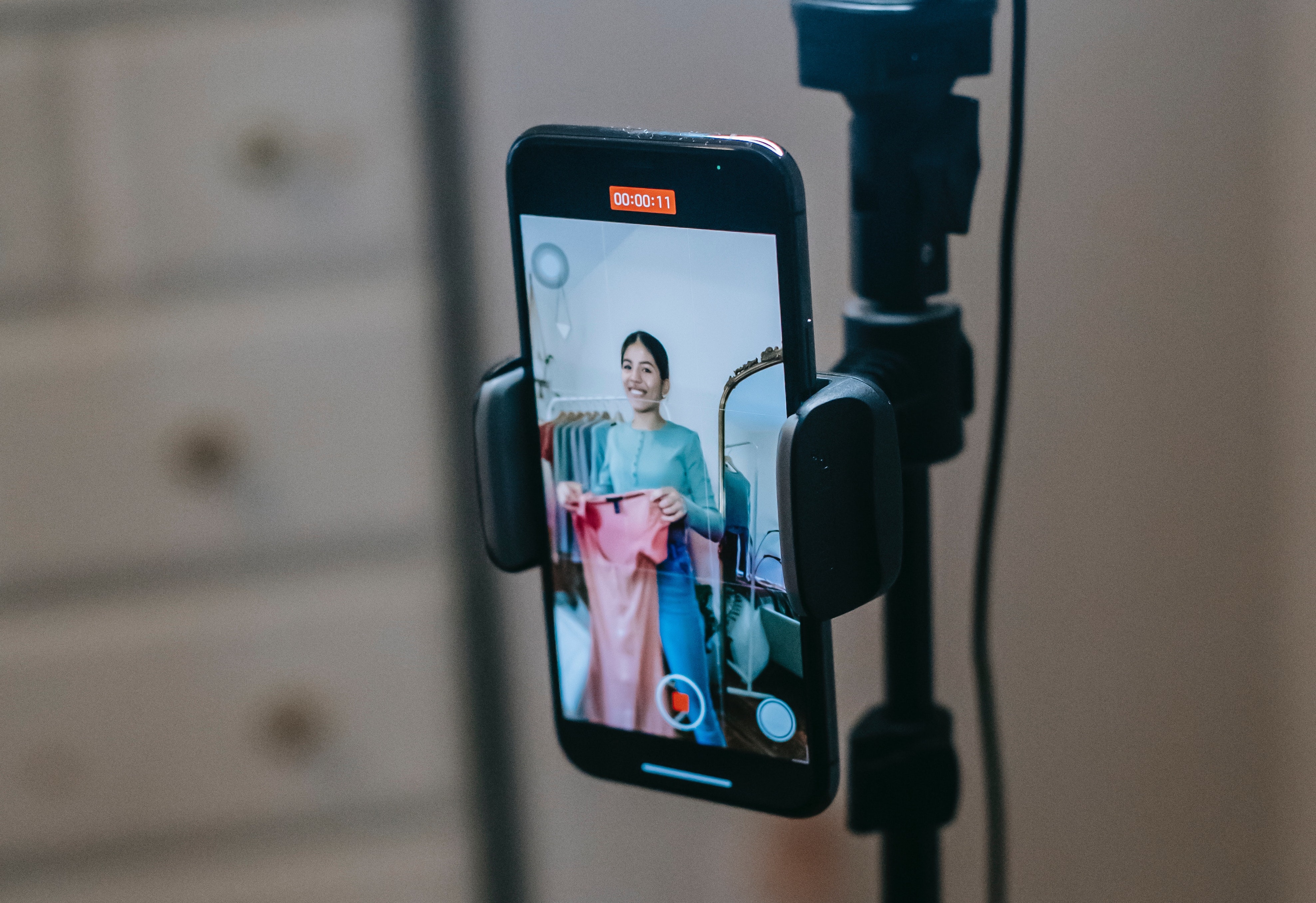 pexels-liza-summer-6347629